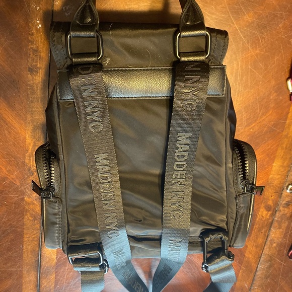 Madden NYC Black Men's Backpack - Picture 4 of 5